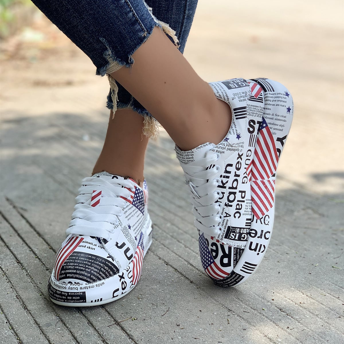 Women's Graffiti Print Sports Shoes Fashion LaceUp Low Top Platform Sneakers Casua Skate Shoes