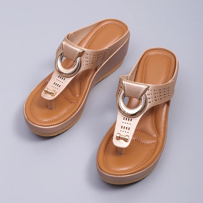 New fashion leather Beach flip-flops wedge slides slippers flat sandals for women and ladies