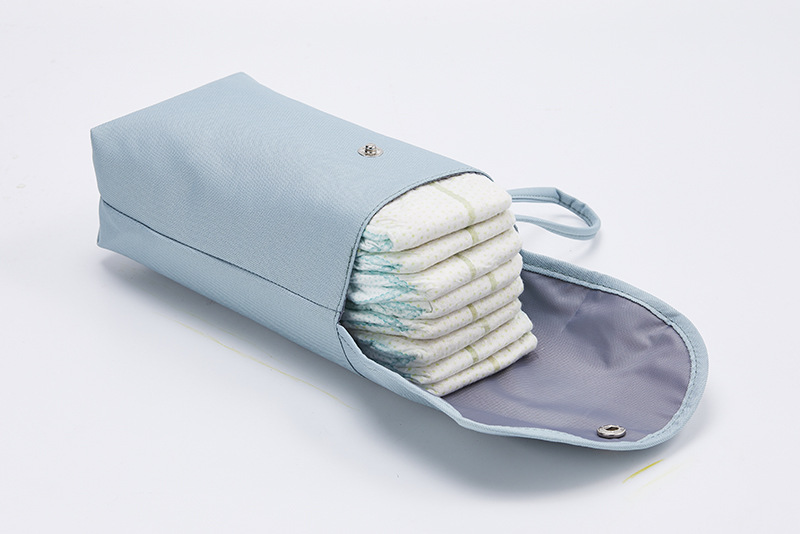 New Waterproof and Reusable Baby Diaper Bag Baby Handbag Large Capacity Mommy Diaper Storage Bag Carrying Bag for Going Out