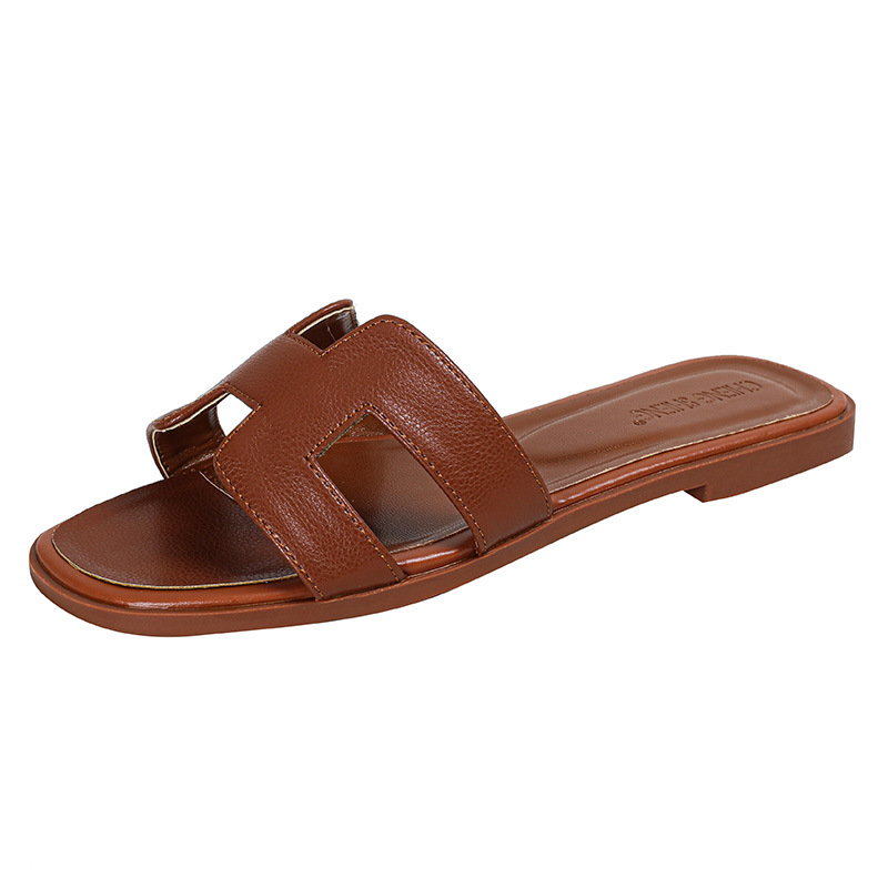 Hermes slippers for women's summer outdoor wear, new flat bottomed travel and vacation beach one size large sandals