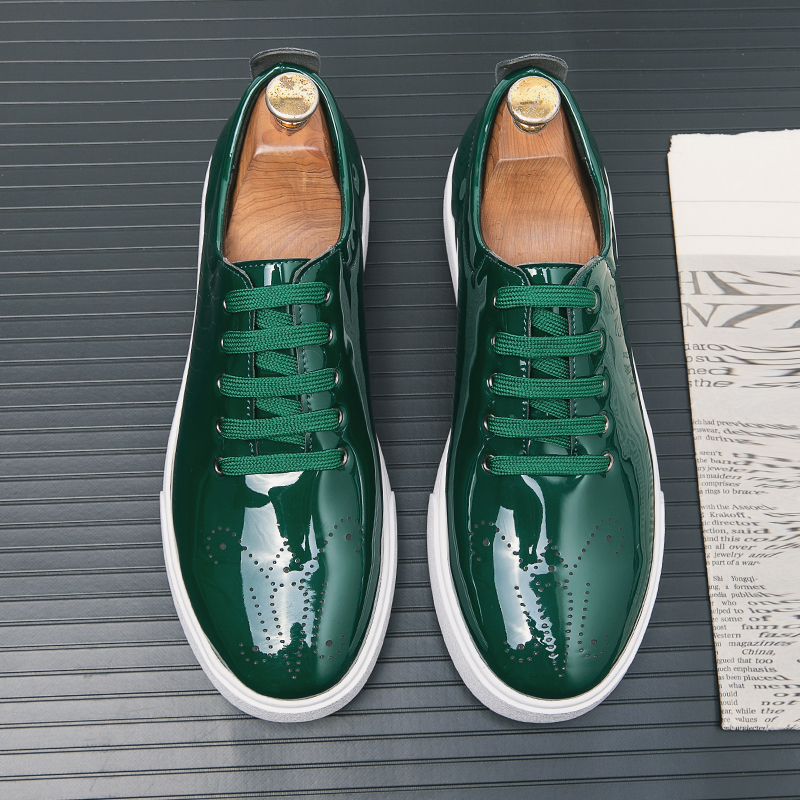 winter New mirror face Patent Leather Casual Shoes Men's Lace-Up Sneakers Green Carved Designer Leather Shoes