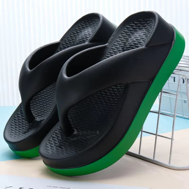 Woman flip flops Popular Design Shoes trend Casual Platform Sandals non-slip Outdoor slippers Unique features Flat sandals