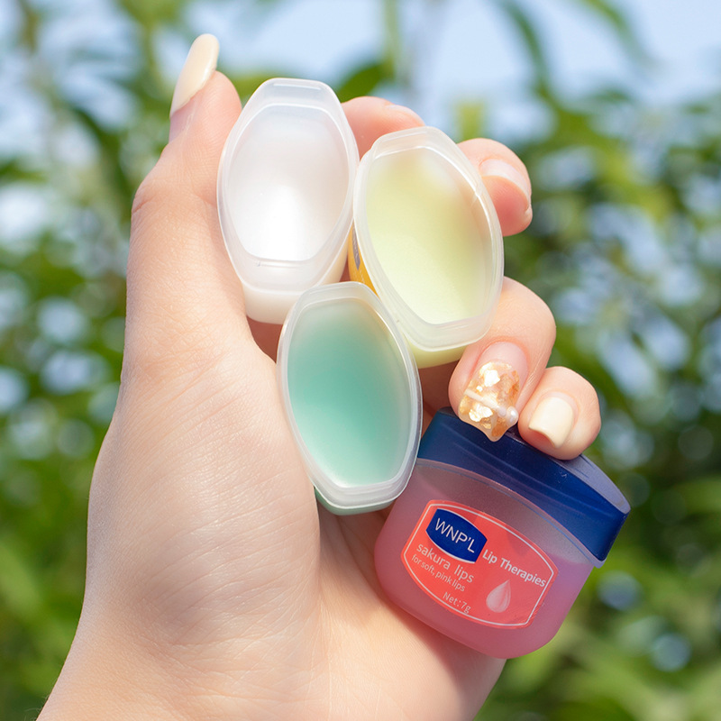 1 Pcs Lip Balms Moisturizing Refreshing Non-sticky Fruit Series Anti-Cracked Lip Treatment Vaseline for Makeup Lip Gloss Set