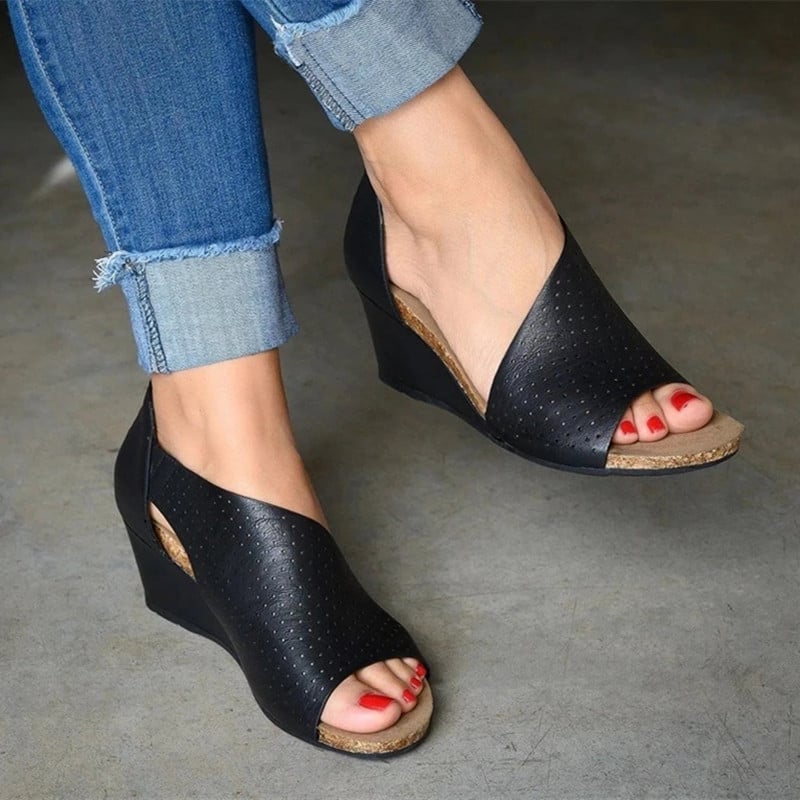 Women's shoes Summer Hollow Breathable Sandals Women's Slope Heel Hollow Fish Mouth Roman Shoes