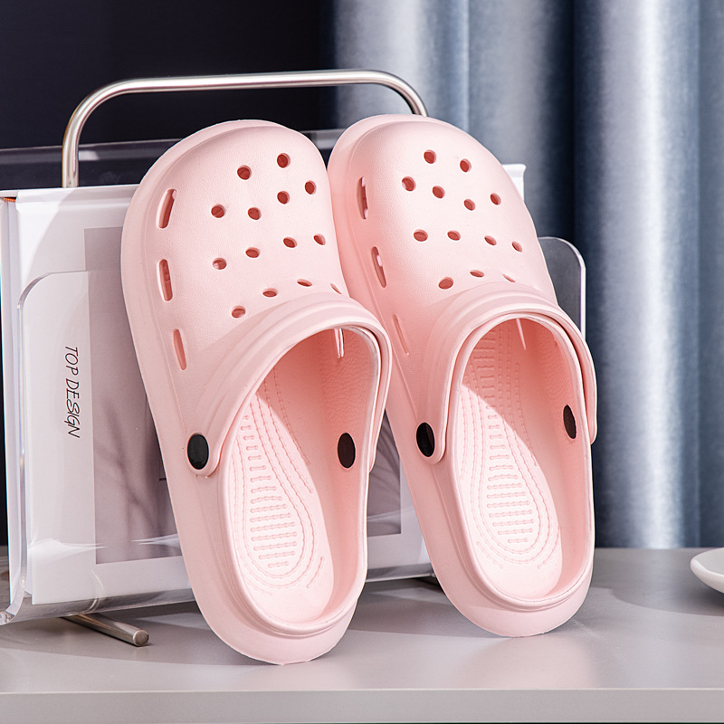 Summer slippers ladies thick-soled sandals non-slip hole shoes massage slippers Korean couple beach shoes garden shoes