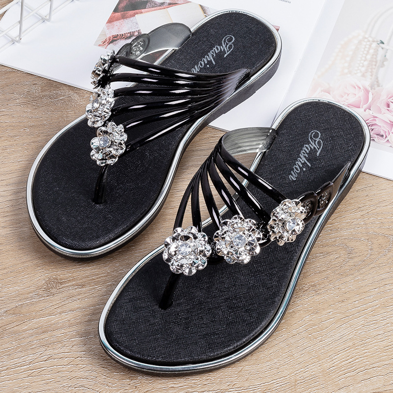 Ladies' flip flops fashionable flat bottomed flip flops casual beach sandals beach sandals