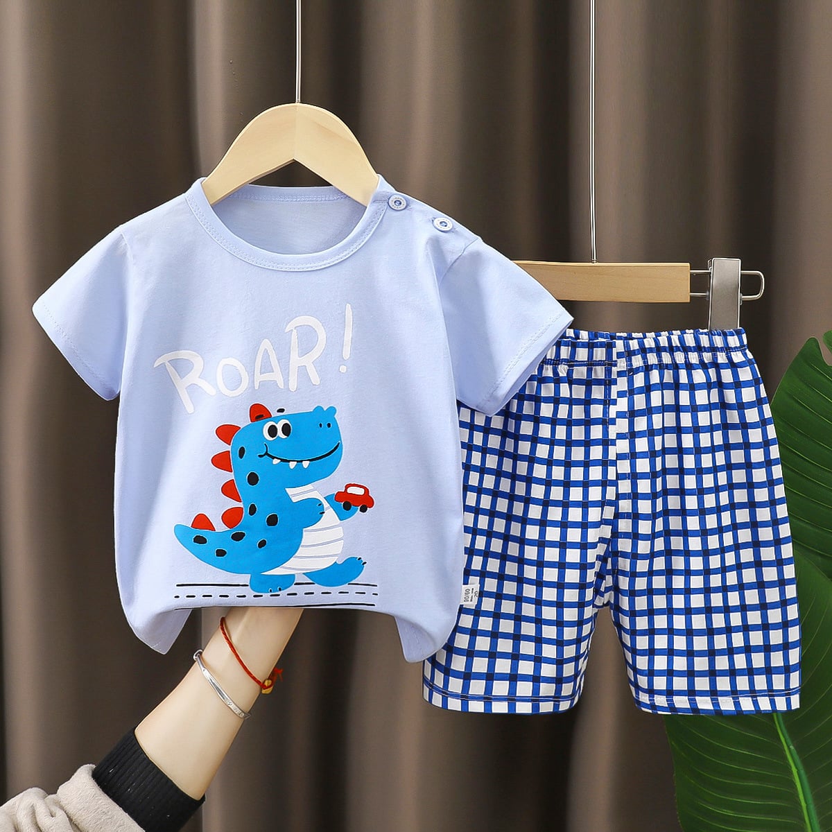 New summer children's two pieces sets boys short-sleeved baby pants beard pattern kids clothing cotton suit