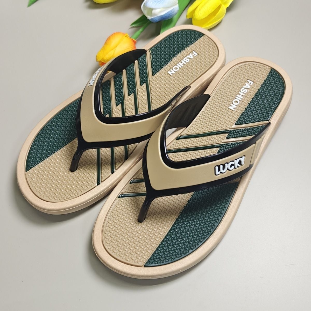 Summer New Soft Bottom Anti Slip Wear-resistant and Odor Proof Thick Bottom Slippers