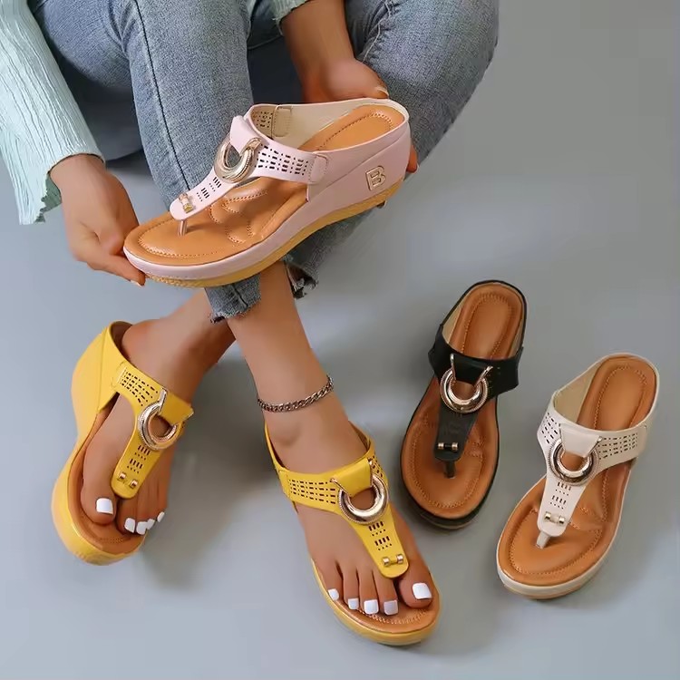 New fashion leather Beach flip-flops wedge slides slippers flat sandals for women and ladies