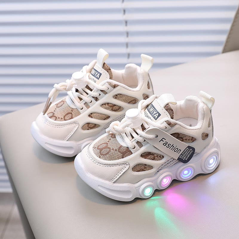 Kids Shoes Boys LED Sneakers Waterproof Light Shoes Children Luminous Sport Casual Shoes Sneakers Breathable School Trainers