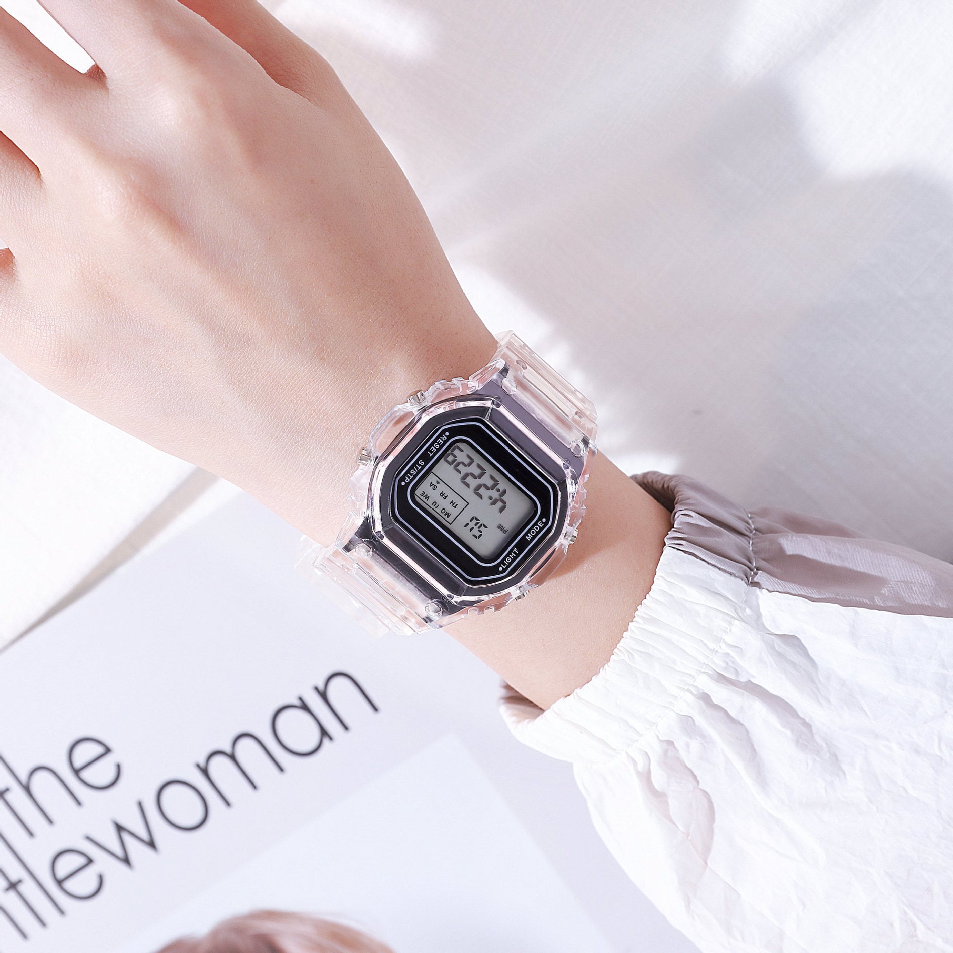 New Fashion Transparent Electronic Watch LED Ladies Wristwatch Sports Waterproof Electronic watchs Candy Multicolor Student Gift