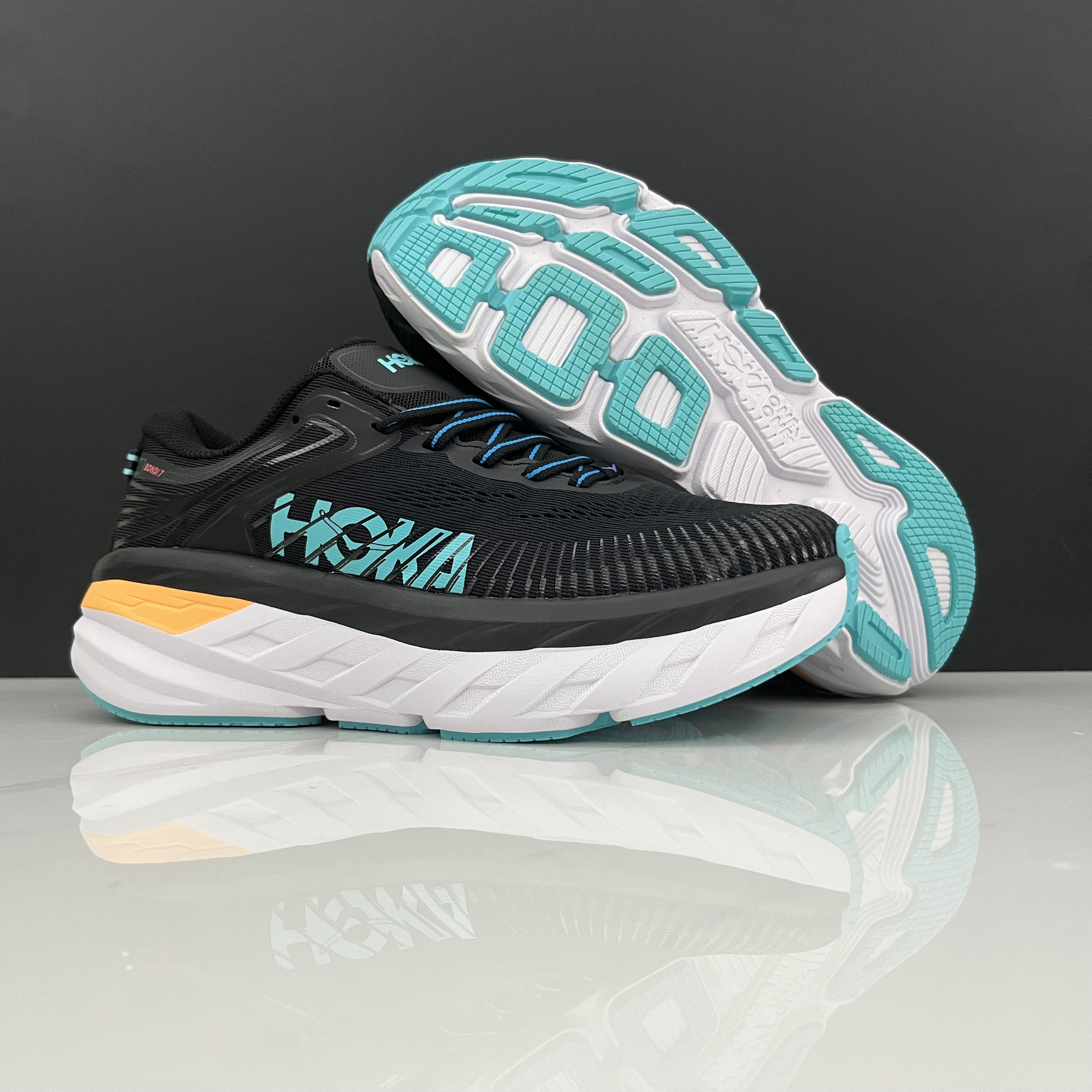 HOKA ONE ONE Bondi 7 functional cushioning running shoes for men and women, best-selling versatile casual sports shoes