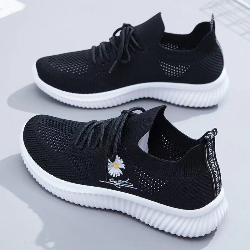 Spring and Summer Women's Flyknit Sports Shoes Fashion Versatile Running Shoes Mesh Breathable Casual Female Student