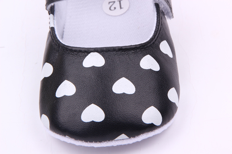 Classic Children Baby Kids Boy Girl PU Heart Shaped Floor Shoes Autumn Fashion Non-Slip Soft Toddlers First Walkers