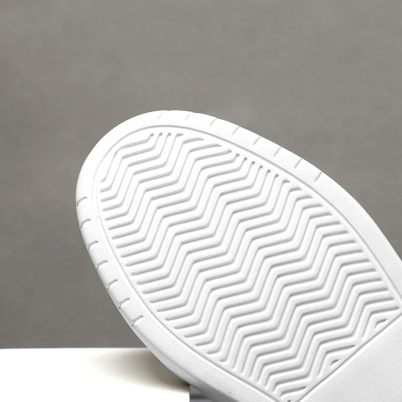 Men Shoes Brand Casual Shoes for Men Comfortable Sneakers Lightweight Walking WoMen Shoes Tenis Masculino Plus Size 35-46
