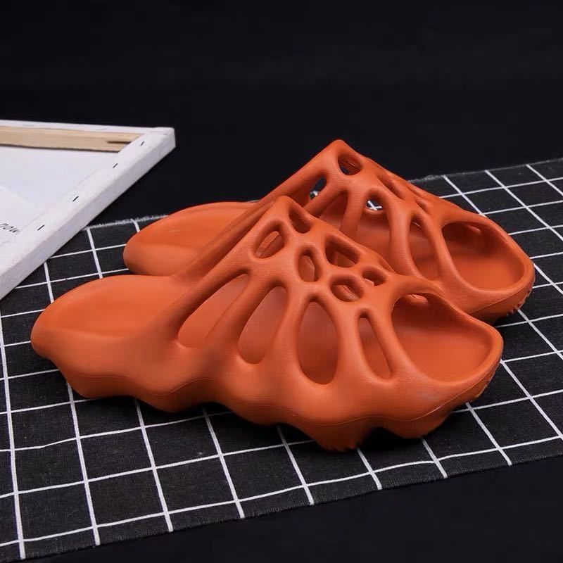 Similar Yeezy Men Women Hole Sandals Slippers Couple Men's Ladies Beach Shoes Indoor Outdoor Casual Slipper Sandal