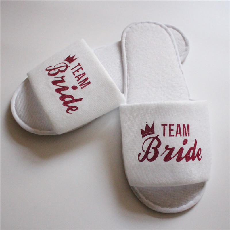 1 Pair Of Bridal Disposable Soft Slippers Wedding Decoration Team Groom Bachelorette Party Team Bridesmaid Hen Night Slippers
