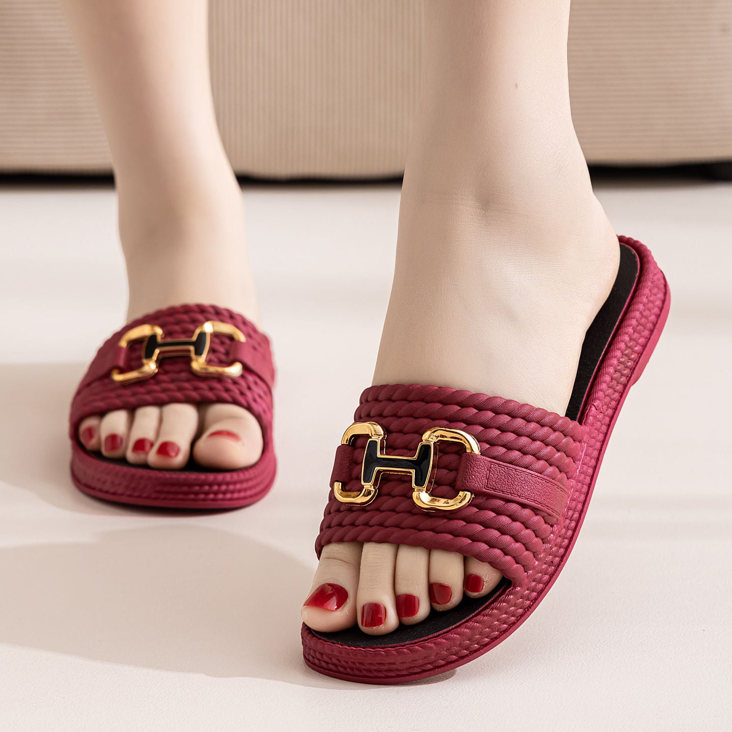 Women's Slippers Trendy Style Beach Slippers Can Be Worn Out Premium Fashion Women's Casual