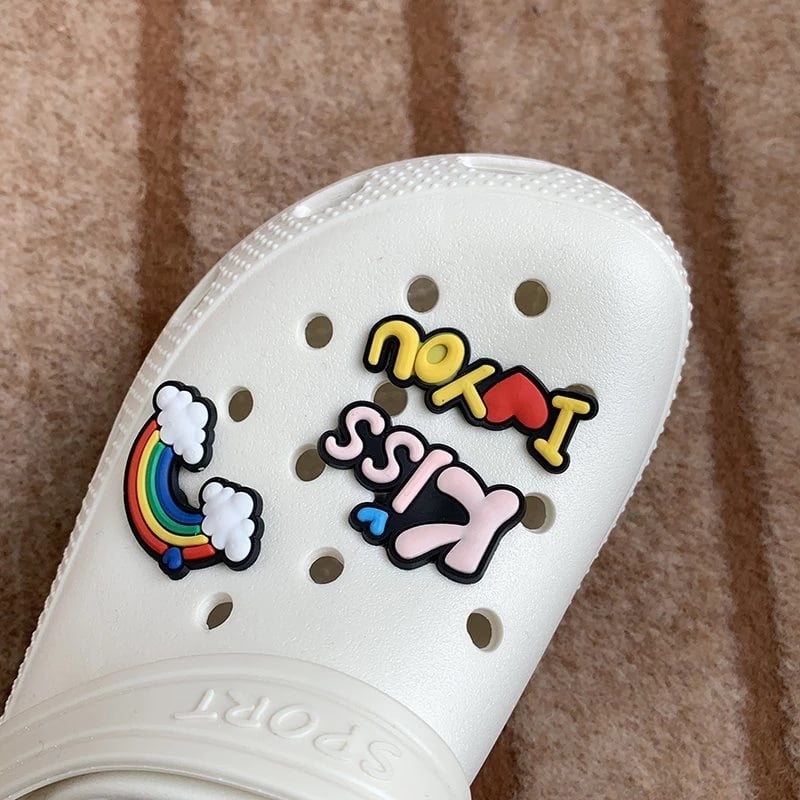 Summer Cute Women's Breathable Beach Shoes Fashion Slippers Baotou Shoes Non-slip Breathable Comfortable Hole Shoes