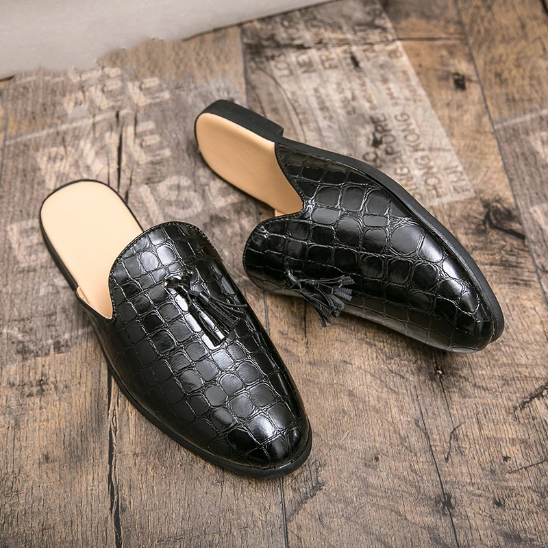Black patent leather crocodile men half shoes slippers Baotou sandals and slippers small leather shoes foot tassel shoes