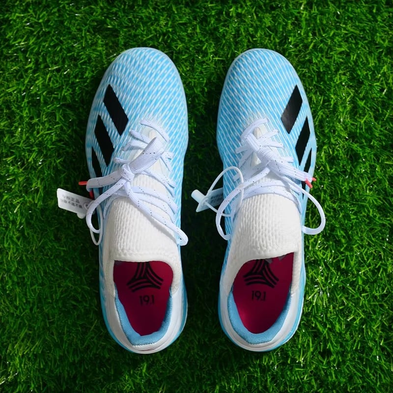 Hot Seller Men Indoor Soccer Shoes Turf American Chaussures De Football Men's Football Boots