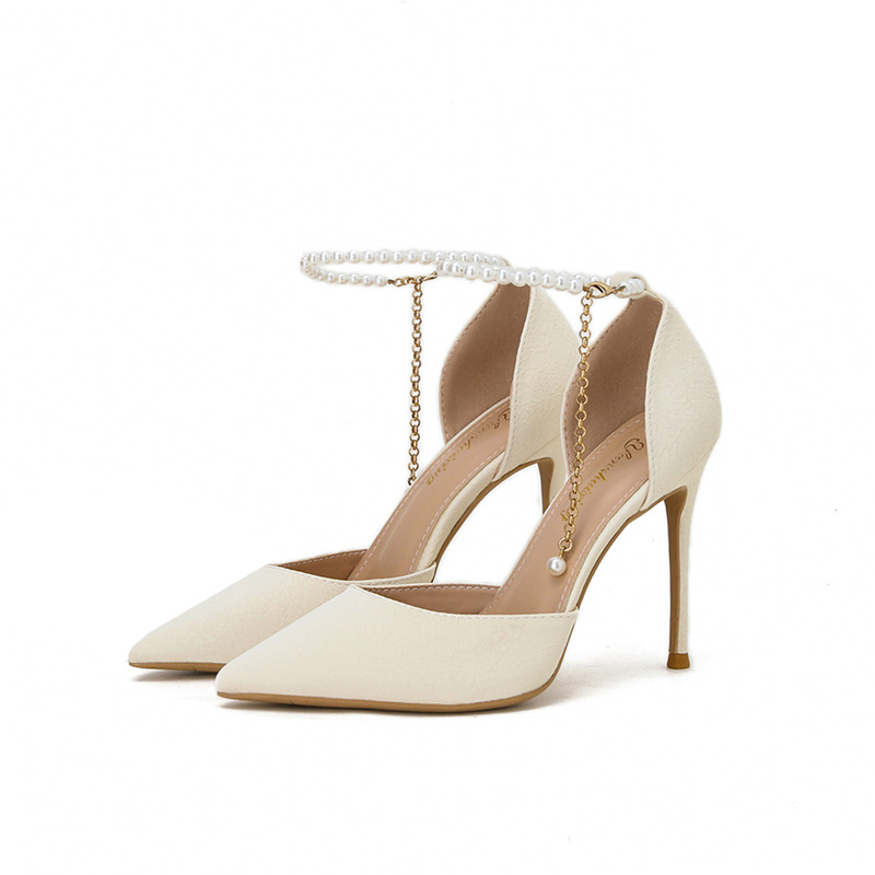 New Pointed High Heels with Thin Heels and Shallow Mouth, Fashionable French Fairy Style Pearl Baotou Hollow Women's Sandals