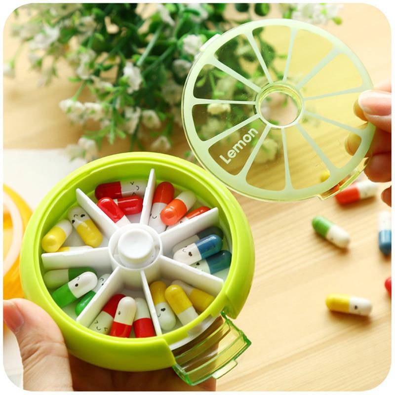 1 PC Sleek Rotating 7-Day Pill Organizer – Compact Outdoor Travel Medicine Dispenser with Snap-Tight Lids & Vitamin-Safe Round C