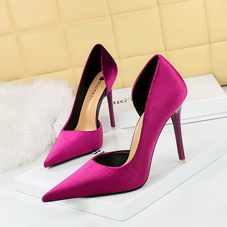 Fashion Banquet High Heel Slim Heel Shallow Mouth Pointed Side Cut Xishi Suede Women's High Heel Single Shoes