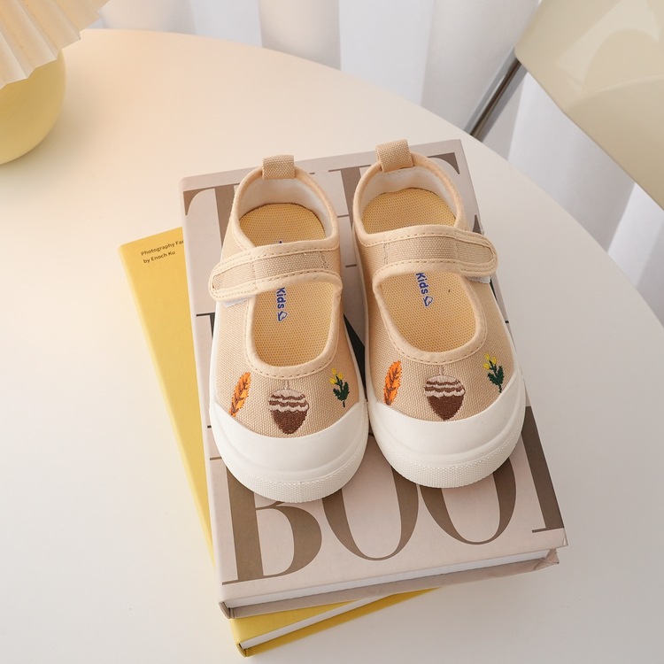 Korean version of the niche children's shoes 22 autumn new boys and girls small scoop shoes cloth single shoes floral embroidery