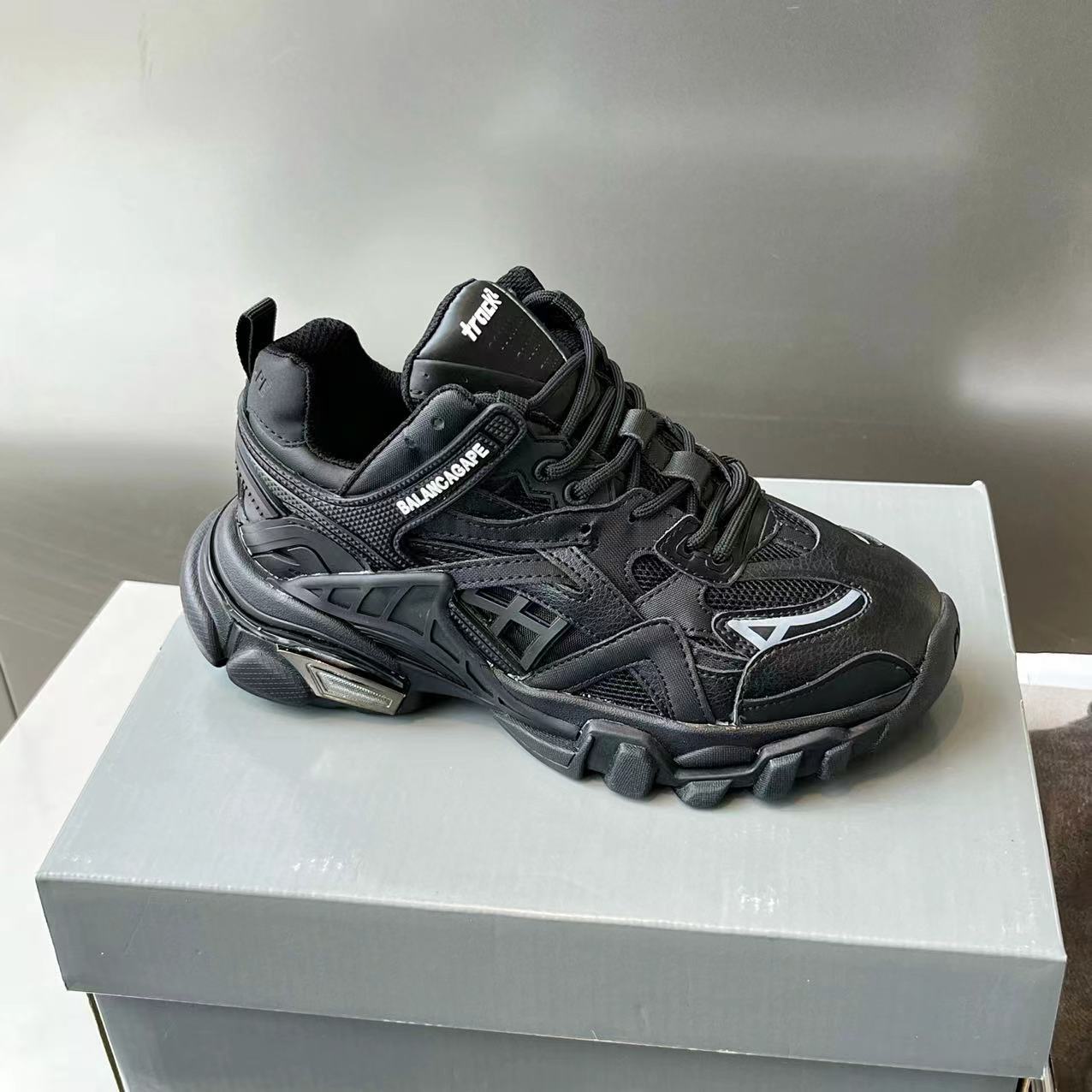 Dad's Shoes Women's 2023 Autumn New Genuine Leather Thick Sole Fashion Versatile Women Sports Shoes Sneakers Woman Med (3cm-5cm)