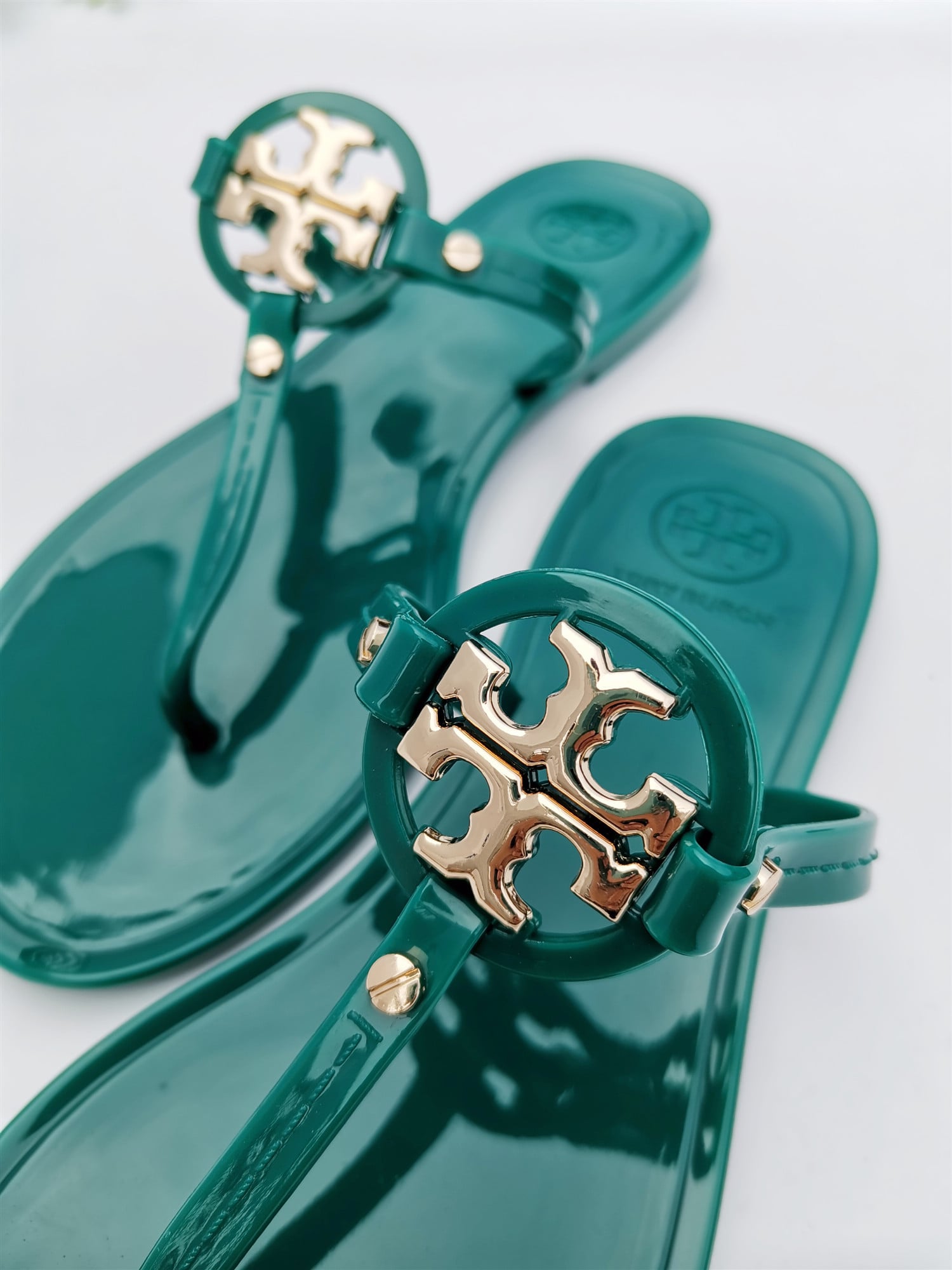 ToryBorch Women Beach Flip Flops Butterfly Floral Summer Fashion Slippers Ladies Comfy House Shoes Woman Home Flat Sandals