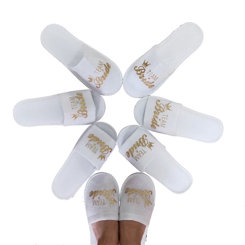 1 pair bride to be disposable soft slippers bride shower wedding decoration gift team bridesmaid party decoration hen party