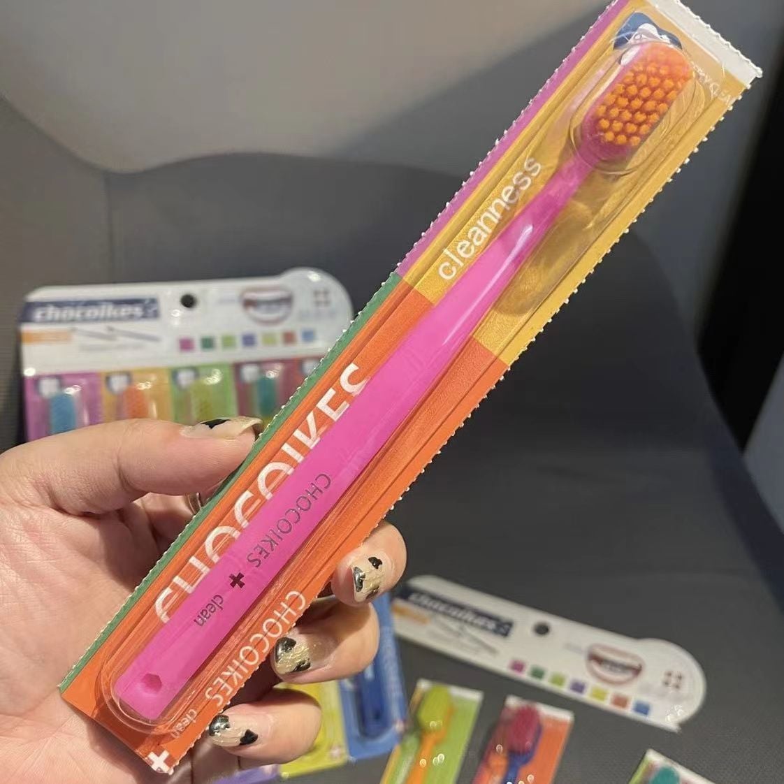 1/5 Packs of Chocolate Swiss Caring Soft Nylon Bristle Toothbrush Set, Ergonomic Handle, Ideal Choice for Travel and Hotels