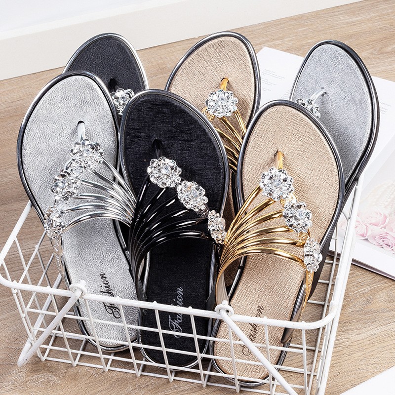Ladies' flip flops fashionable flat bottomed flip flops casual beach sandals beach sandals