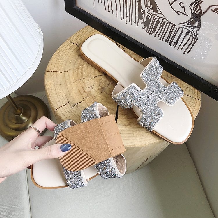 Women's H slippers new fashion outdoor multifunctional slippers, wearing flat slippers H ladies flat slippers sandals
