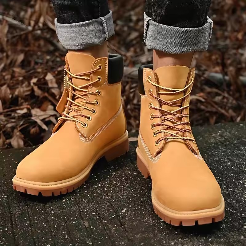 Boots Men High Top Boots Women Leather Shoes Fashion Outdoor Sneakers Men Lace Up Non-Slip Ankle Boots for Couple