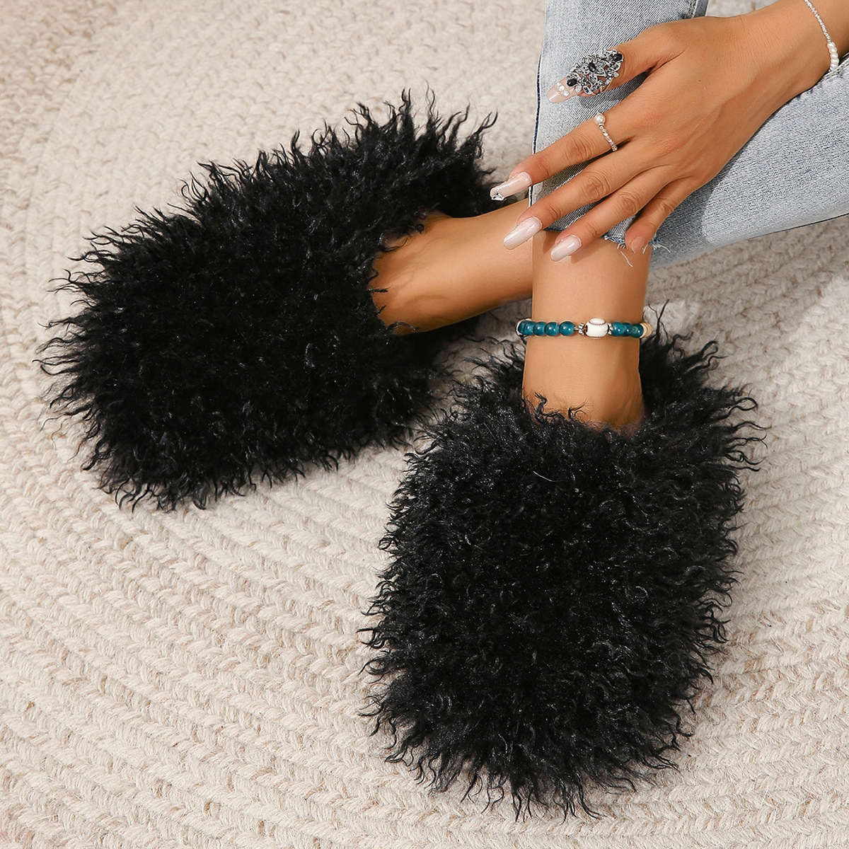 New Women's Wool winter Slippers Wool Home Warmth Flat Bottom Non slip Sleeve Durable Sandals Fashion Large size Slippers 36-46