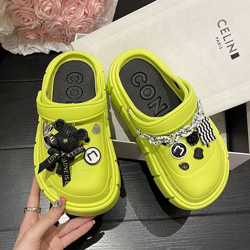 New Fashion Charms Clog Shoes Outdoor Women Slippers Thick Sole Summer Sandals For Girls