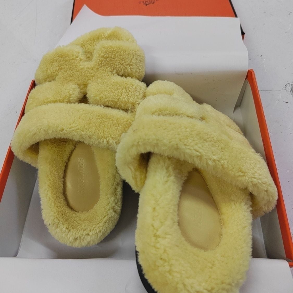 HERMES Slippers Waterproof Slippers Woman Men Indoor Slippers Lovers Home Slipper Thick Sole Femael Kitchen Shoes