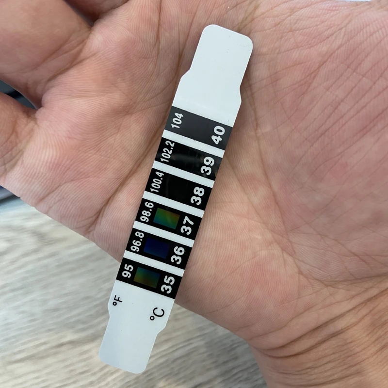 10Pcs Forehead Head Strip Thermometer Water Milk Thermometer Fever Body Baby Child Kid Test Temperature Sticker Baby Care