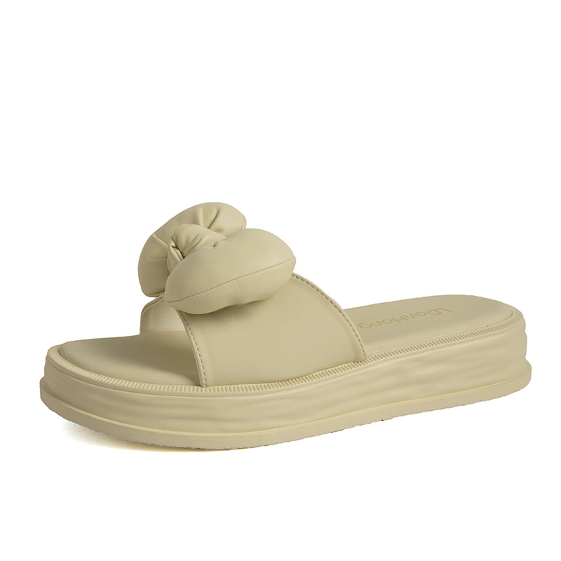 Spring/Summer 2023 New versatile sponge cake flat bottomed casual style solid color round headed lady beach slippers