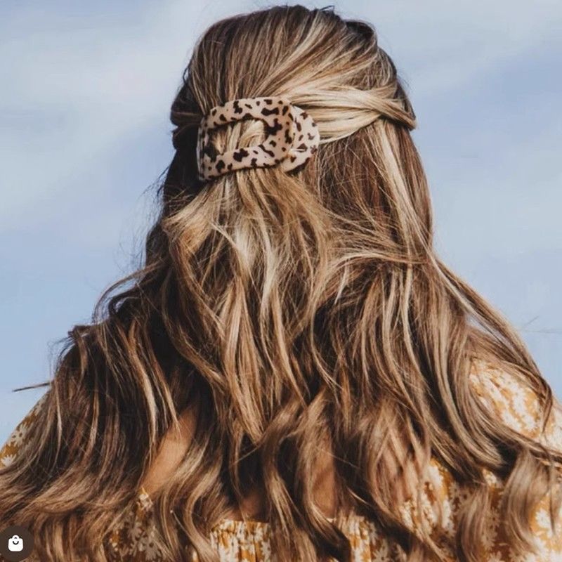 Fashion Oval Hair Claw Clip for Women New Design Leopard Matte Curved Flat Styling Barrettes Acrylic Lying Down Hair Accessories