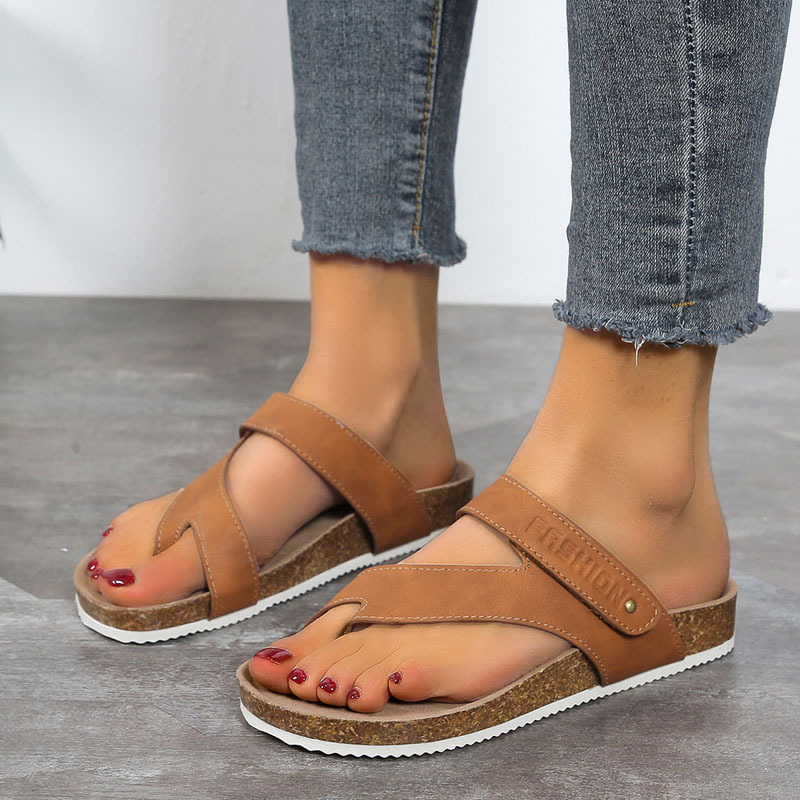 2023 Hot Selling New Flat Bottom Sandals and Slippers Women's Toe Thicksole Sandals