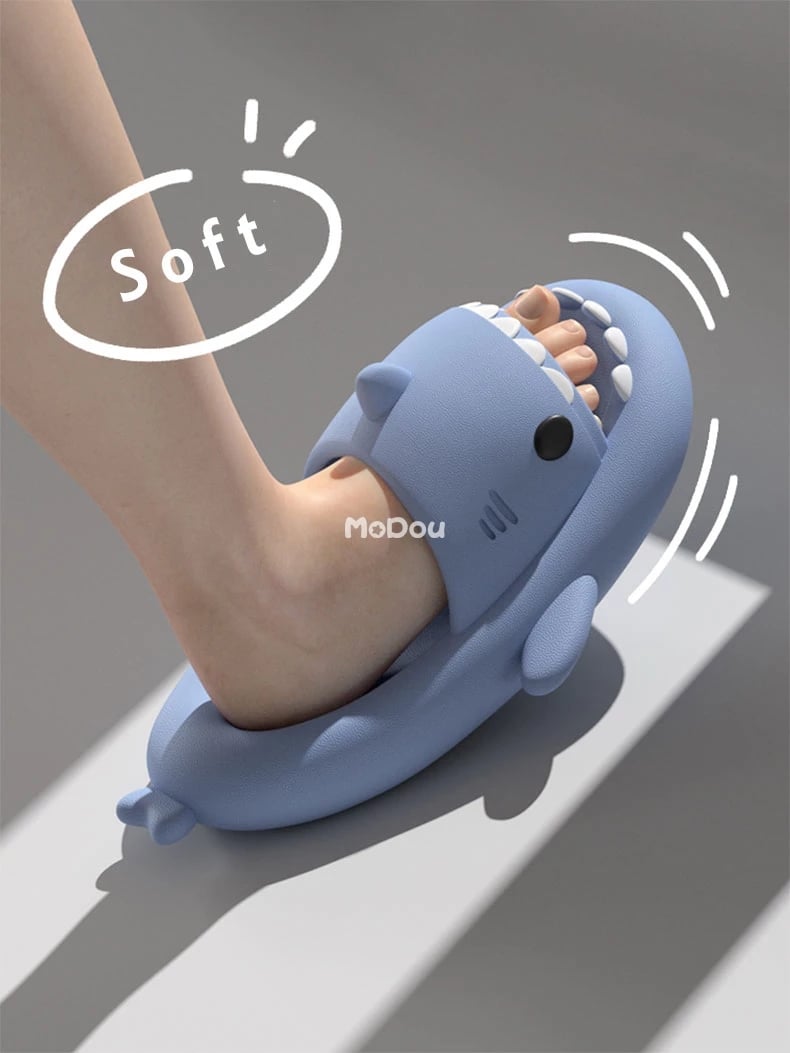 New Summer SlippersLovely Shark Shape Slides Outdoor Women Shoes Kids Children Flip Flops Men Couples Cartoon EVA chaussons