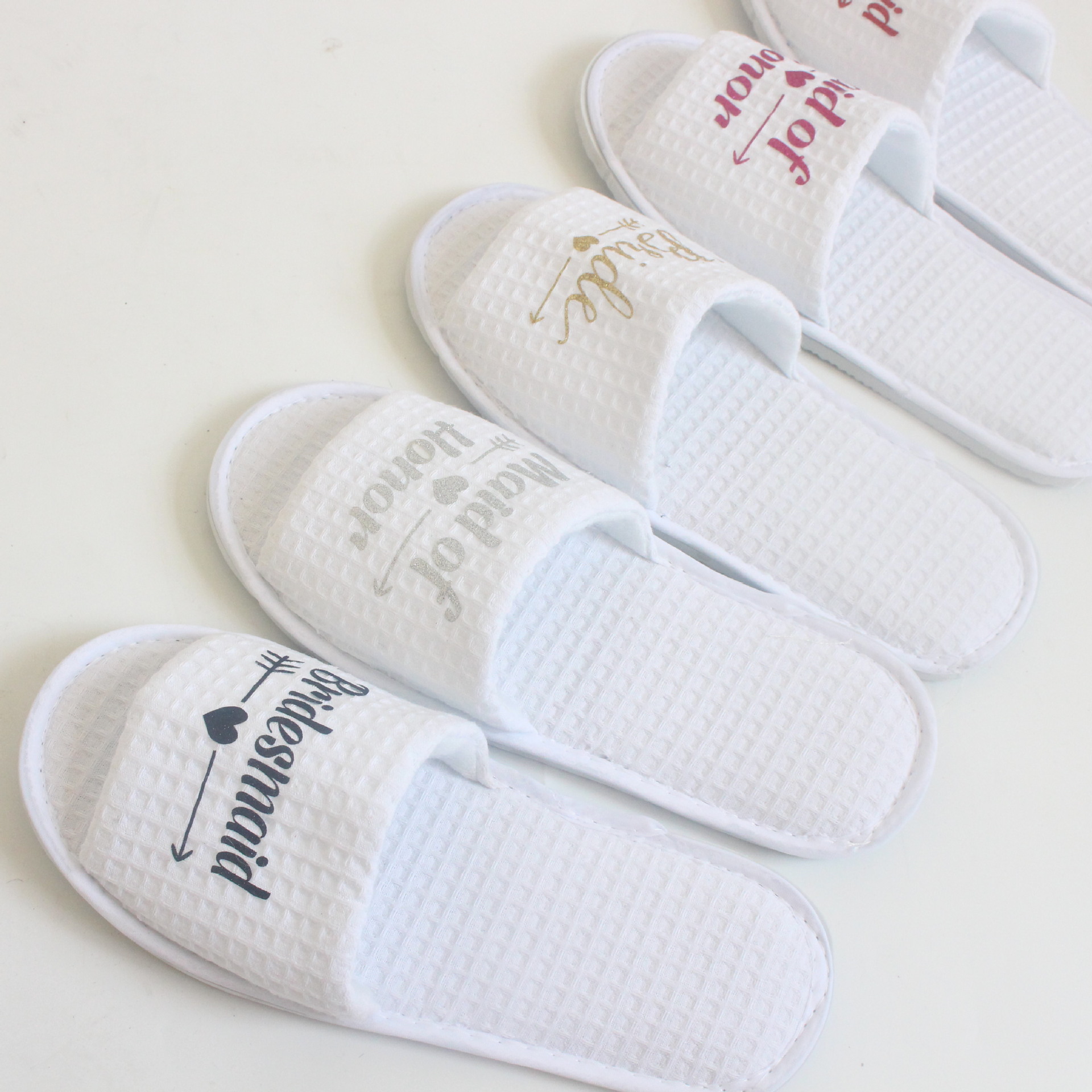 New Bridal Slippers Women Hotel Shoes Wedding Slippers Bridesmaid Slippers for Wedding Party Favors Gifts Soft Home Shoes