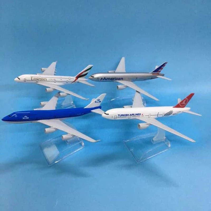 New Original model a380 airbus Boeing 747 airplane model aircraft Diecast Model Metal 1:400 airplane toy Gift collection