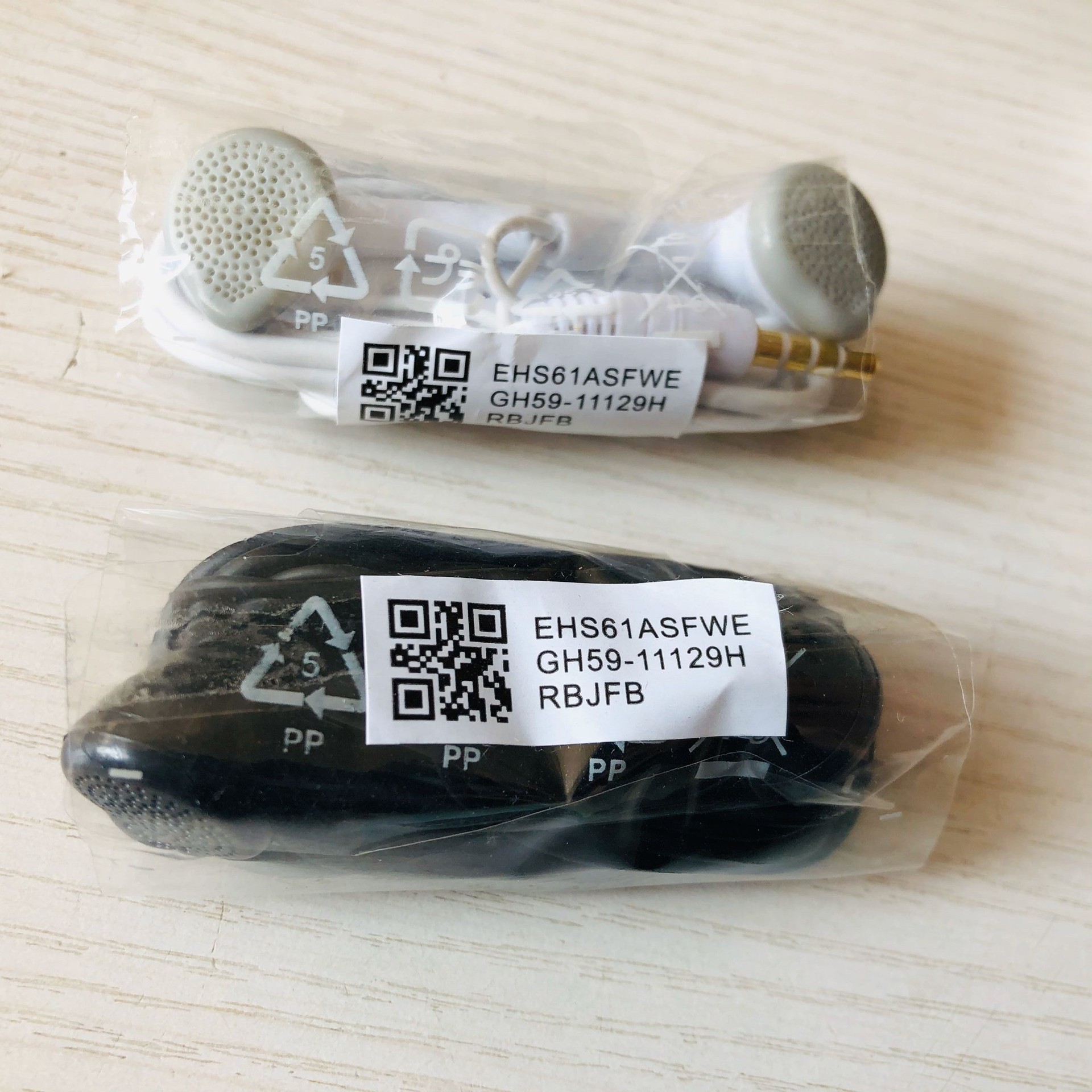 s5830 original headset wire control earplug c550 flat head barcode volume ear J7 S7568 mobile phone universal headset