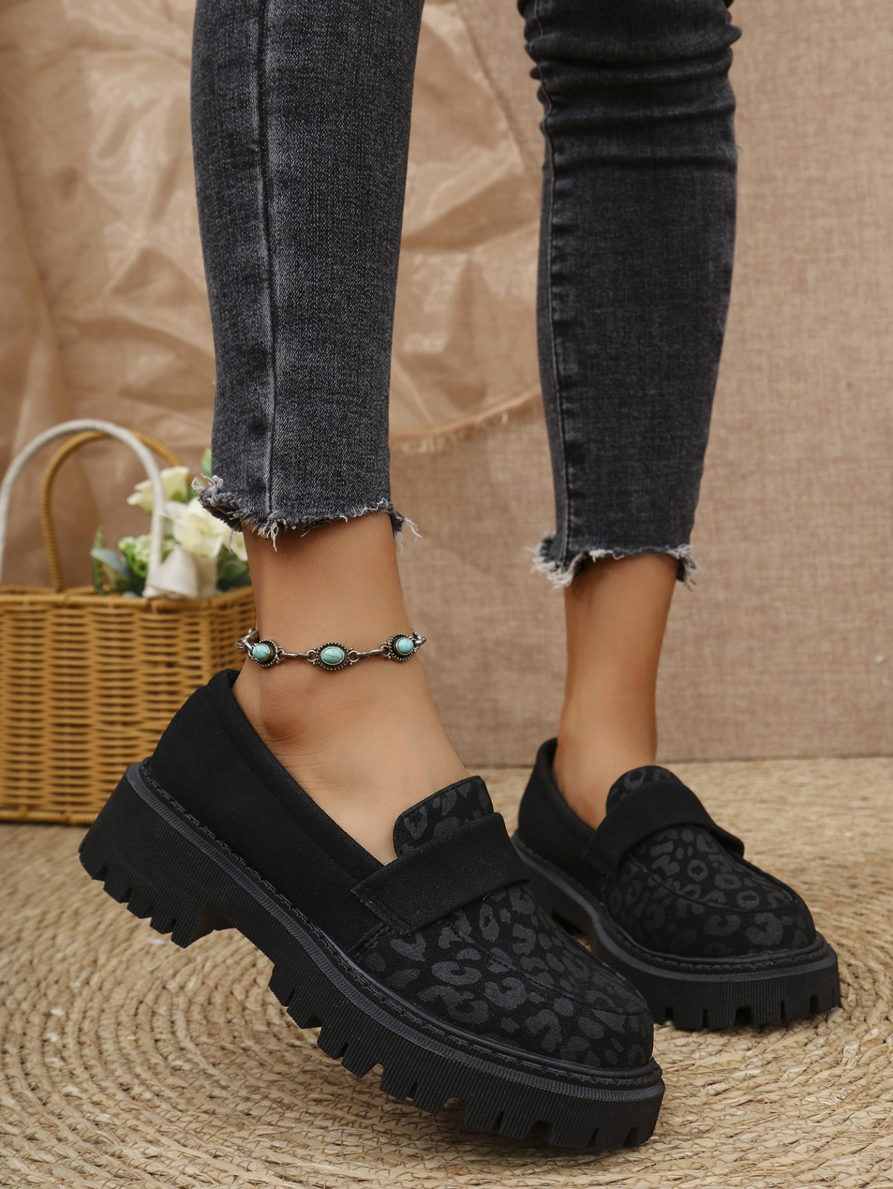 New British style thick soled loafers for women's foreign trade in plus size small leather shoes