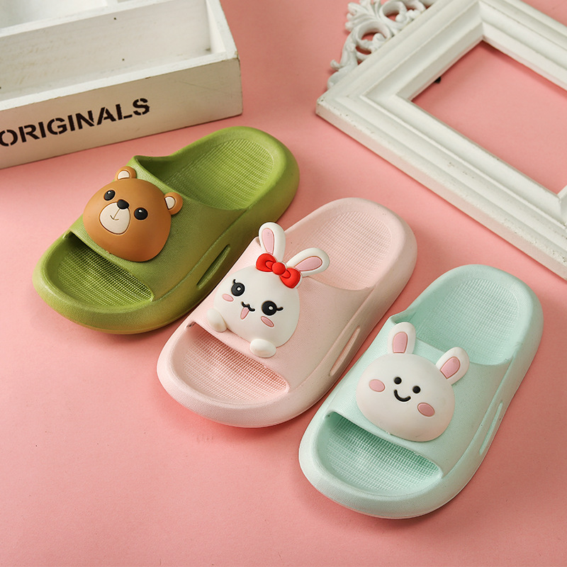 New Children's Slippers Summer Cartoon Soft Bottom Comfortable Girls Sandals Home Bathroom Baby Shoes
