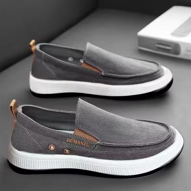 Men's Canvas Slip-On Casual Shoes Breathable Lazy Shoes Low-Top round Toe Flat Heel Comfortable Fabric Inner Lining Sporty